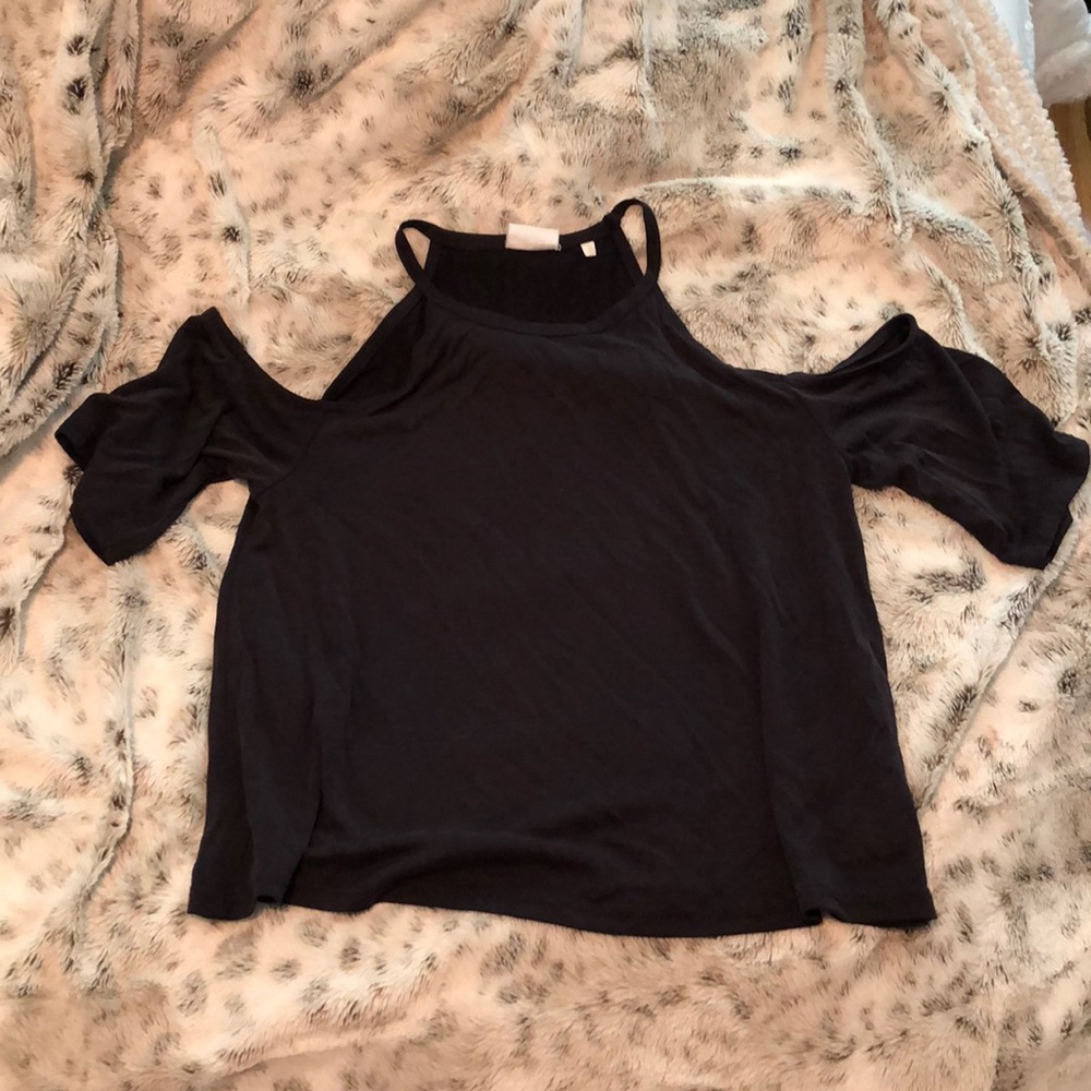 Off the shoulder Cut Top